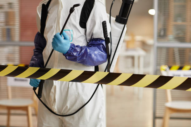 Professional Biohazard technician working in De Soto, IL